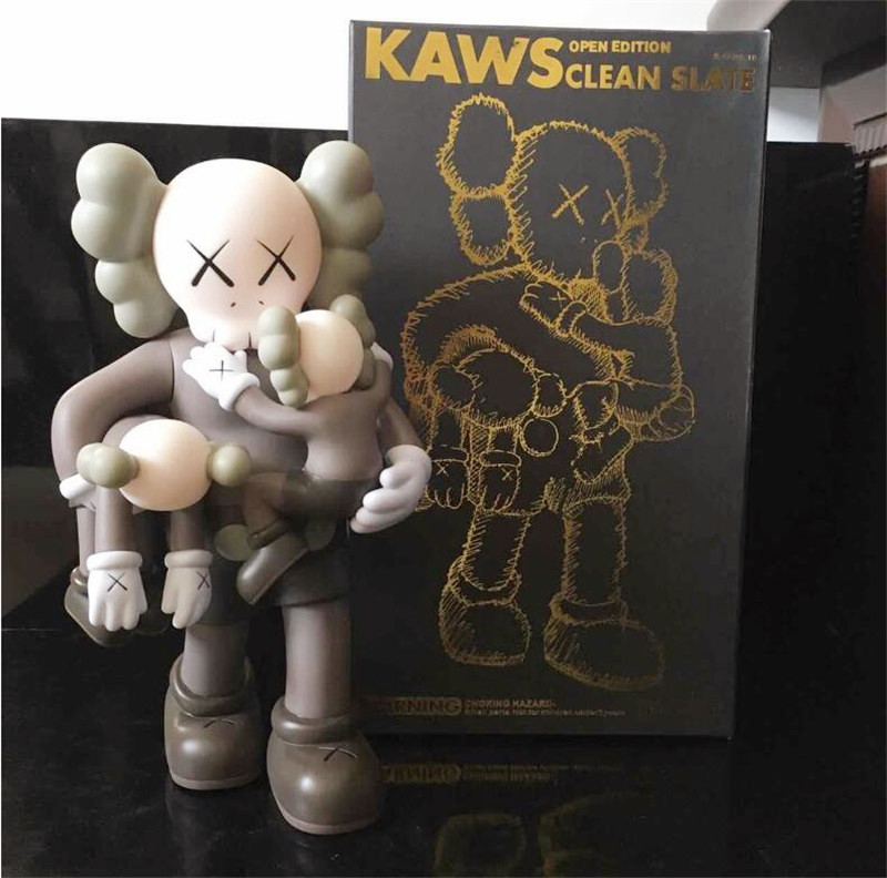 HOT 38CM 1.7KG Originalfake K A W S 16inches Companion detachable and Hold the baby for Original Box Action Figure model decorations gift
HOT 38CM 1.7KG Originalfake K A W S 16inches Companion detachable and Hold the baby for Original Box Action Figure model decorations gift
