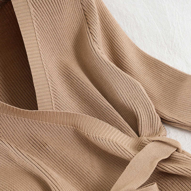 DEAT Spring Autumn Arrivals Solid Knitted Long Sleeve V-neck Temperament Fashion Split Women Midi Dress MZ930 210709