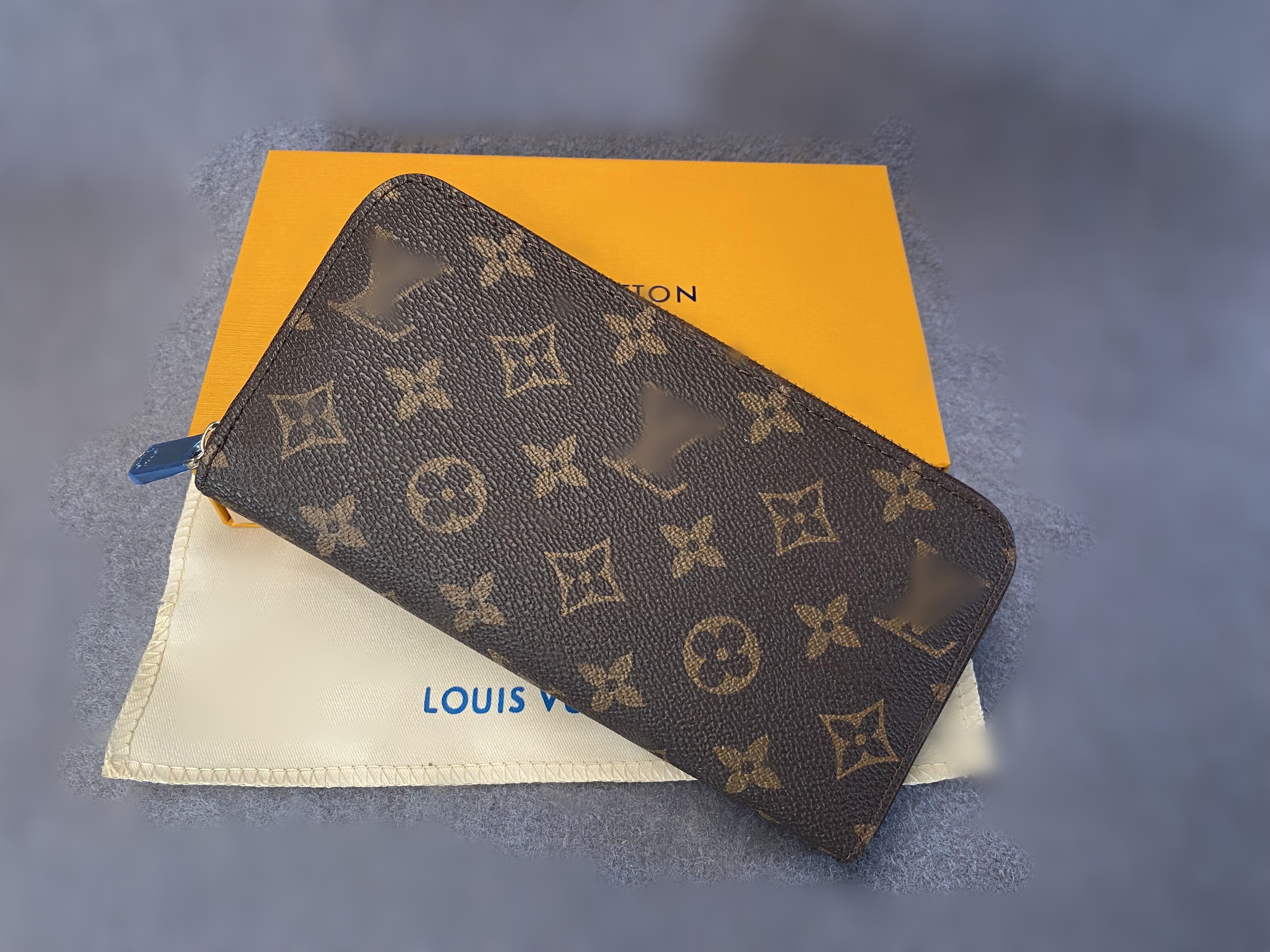 GGLVLouis
VittonYSL
VUTTON Wallet Handbags Men Zippy Wallet Genuine Leather Bag Designer Wallet Women Purse Clutch Top Clutch Lady Tote W/Box
GGLVLouis
VittonYSL
VUTTON Wallet Handbags Men Zippy Wallet Genuine Leather Bag Designer Wallet Women Purse Clutch Top Clutch Lady Tote W/Box
