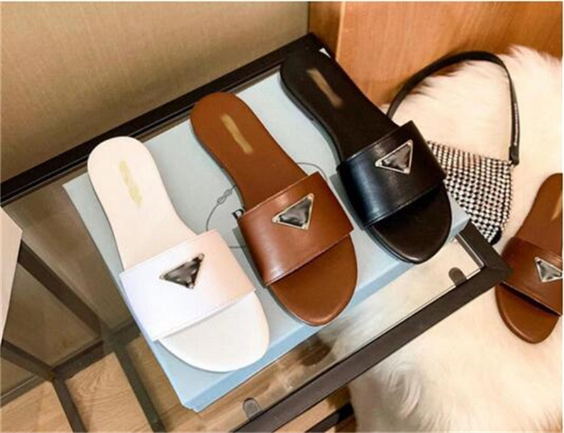 2021 Top Quality luxuries designer men women Slippers Sandals Shoes Slide Summer Fashion Wide Flat Flip Flops
2021 Top Quality luxuries designer men women Slippers Sandals Shoes Slide Summer Fashion Wide Flat Flip Flops