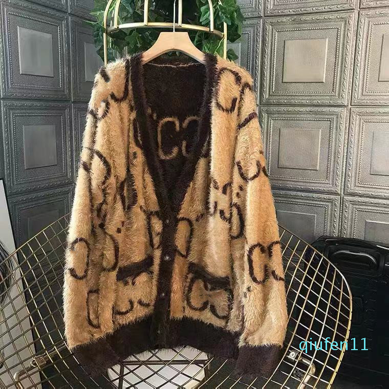 Designer high-quality Women's Fur mohair padded sweater coat 2021 autumn and winter jacquard v-neck cardigan fashion top