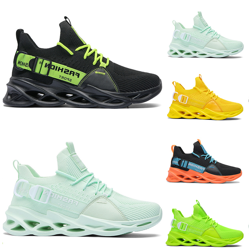 Fashion Mens womens running shoes triple black white green shoe outdoor men women designer sneakers sport trainers size 39-46 sneaker
Fashion Mens womens running shoes triple black white green shoe outdoor men women designer sneakers sport trainers size 39-46 sneaker