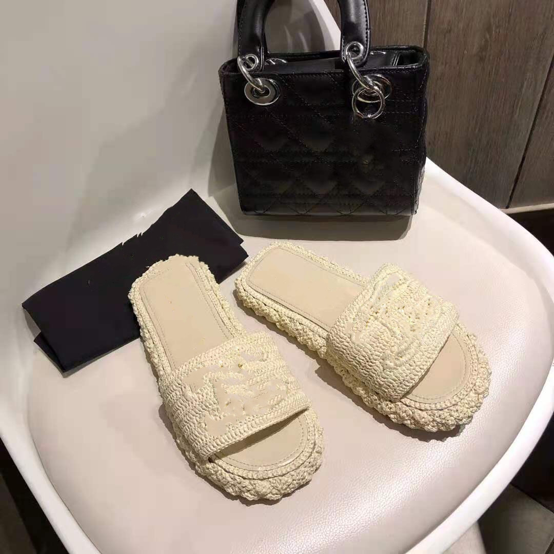 New ladies designer slippers sandals designer slippers summer fashion top quality luxury flat sandals and slippers KK0319, Black
New ladies designer slippers sandals designer slippers summer fashion top quality luxury flat sandals and slippers KK0319, Black