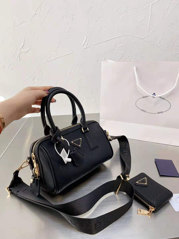 Handbag Designer Duffel Bags Women Luxurys Designers Tote Shoulder Bag 2PCS/SET 2021 Handbags Phome Fashion Crossbody-bag Purses 5colors with Box, Just for other items payment
Handbag Designer Duffel Bags Women Luxurys Designers Tote Shoulder Bag 2PCS/SET 2021 Handbags Phome Fashion Crossbody-bag Purses 5colors with Box, Just for other items payment