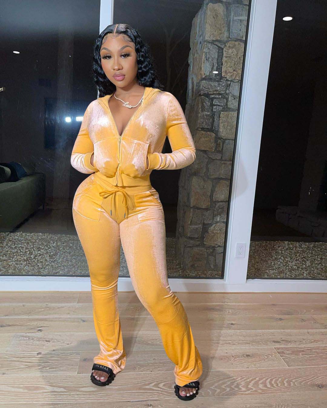 Tracksuits Fashion Velour Set Women Soft Two Pieces Pants Tech Fleece Active Hooded Jackets Joggers Home Suits, Purple
Tracksuits Fashion Velour Set Women Soft Two Pieces Pants Tech Fleece Active Hooded Jackets Joggers Home Suits, Purple