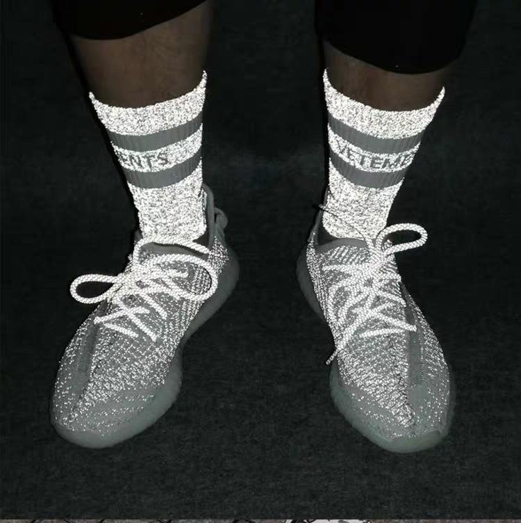 Sports Socks Vetements Reflective Sock Street Fashion Running Comfortable Beautiful Socking Breathable Mid Tube autumn Winter Socks, Grey
Sports Socks Vetements Reflective Sock Street Fashion Running Comfortable Beautiful Socking Breathable Mid Tube autumn Winter Socks, Grey