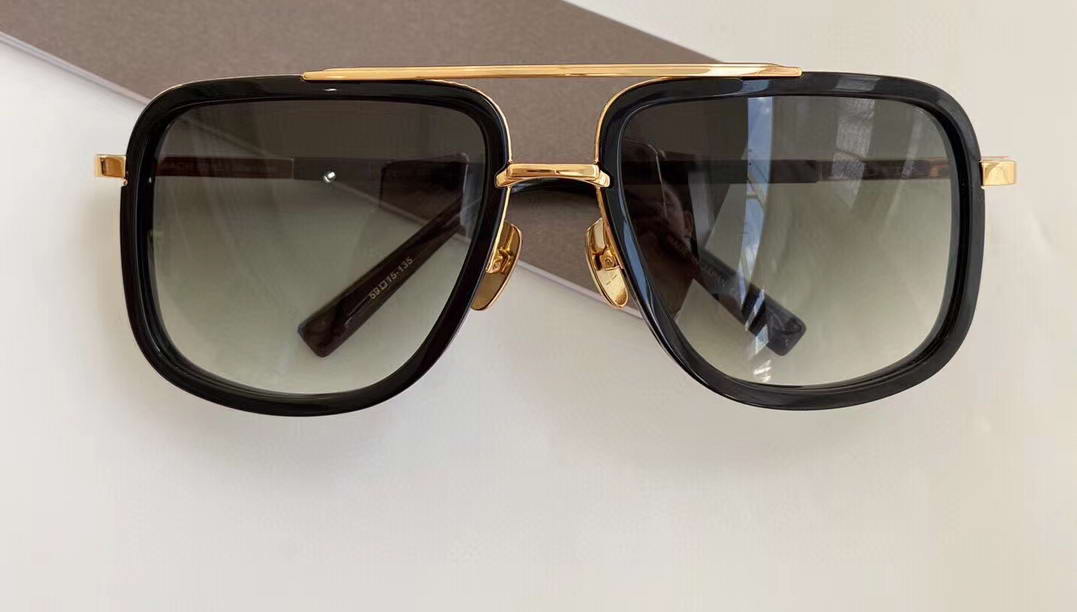 Classic Square Sunglasses Black Gold/Grey Shaded Men Fashion Sun Glasses shades uv400 Protection with box, White;black
Classic Square Sunglasses Black Gold/Grey Shaded Men Fashion Sun Glasses shades uv400 Protection with box, White;black