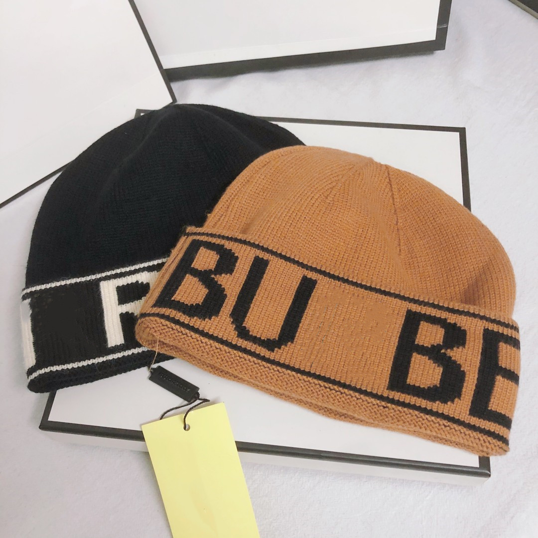 2021 newest Luxury Brand fashion designers Winter skull caps Hats Women men solid Beanies letter with Raccoon Fur Pompoms Warm Girl Cap snapback pompon top Quality
2021 newest Luxury Brand fashion designers Winter skull caps Hats Women men solid Beanies letter with Raccoon Fur Pompoms Warm Girl Cap snapback pompon top Quality