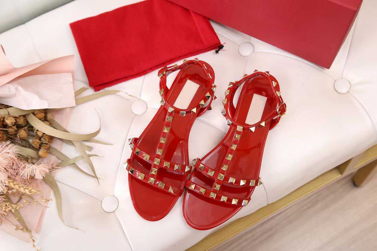 Summer jelly rivet women's sandals beach vacation fashion ribbon combination leisure flat bottomed women shoes multi-color sizes 35-40, Red
Summer jelly rivet women's sandals beach vacation fashion ribbon combination leisure flat bottomed women shoes multi-color sizes 35-40, Red