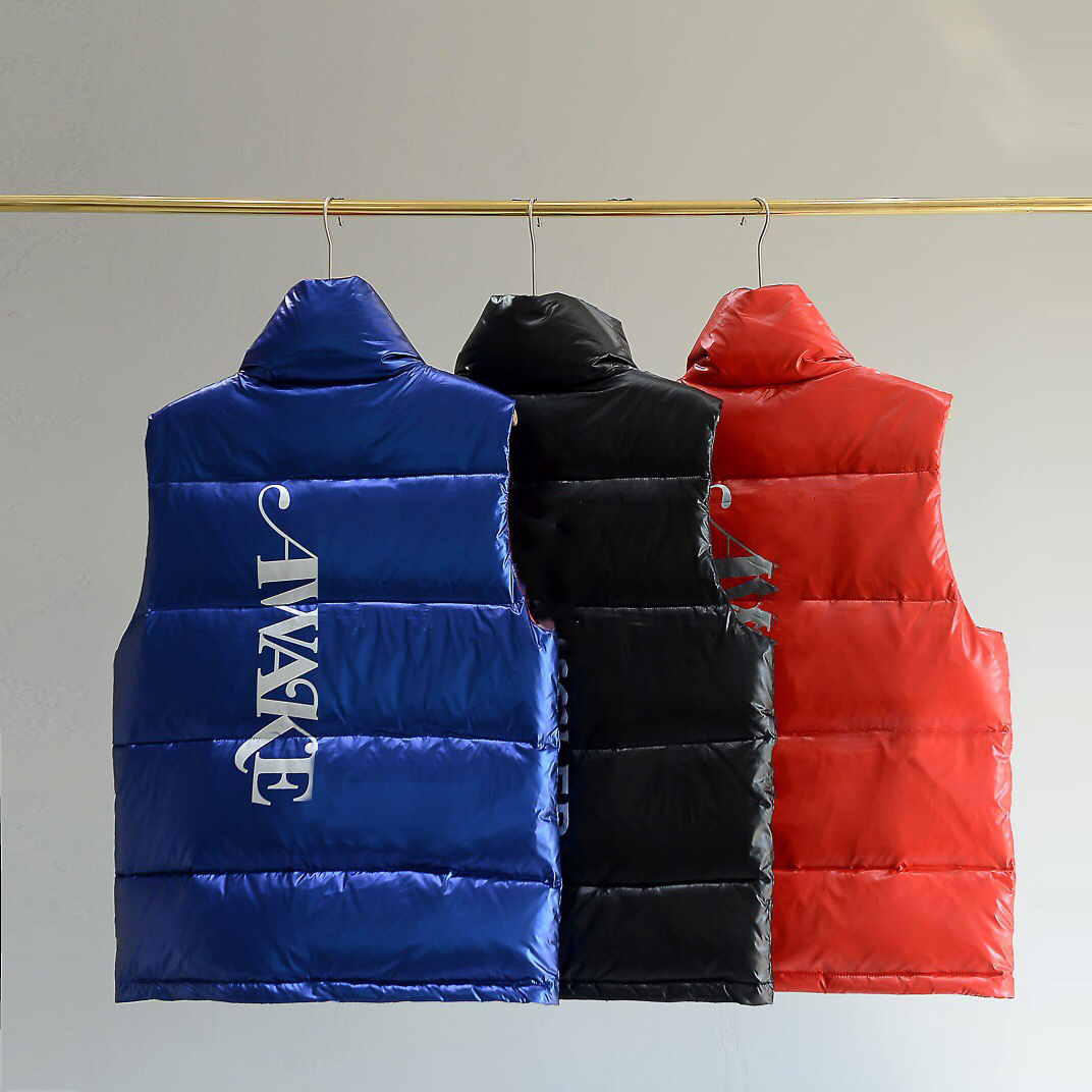 Designer France MAYA Mens Down Vests Stand collar Embrodered Brand Letter Bandge Style Womens Downs Vest Warm Outerwear 001, Supplement (not shipped separately)
Designer France MAYA Mens Down Vests Stand collar Embrodered Brand Letter Bandge Style Womens Downs Vest Warm Outerwear 001, Supplement (not shipped separately)