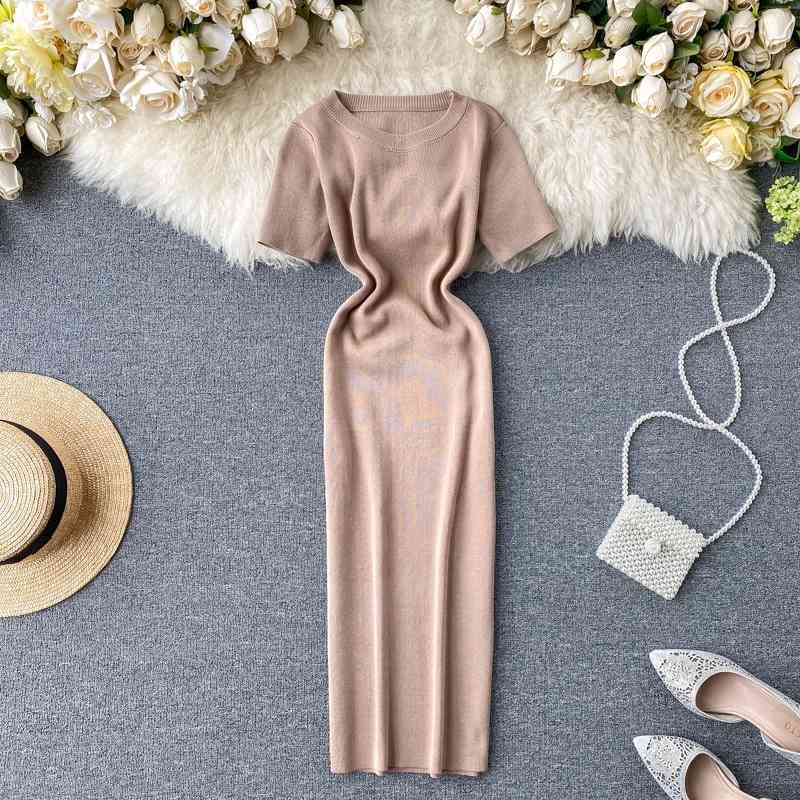 Women Midi Dress Summer Short Sleeve Causal Solid Knitting es Vestidos Woman O Neck Sweater Party Mujer 210602, Black
Women Midi Dress Summer Short Sleeve Causal Solid Knitting es Vestidos Woman O Neck Sweater Party Mujer 210602, Black