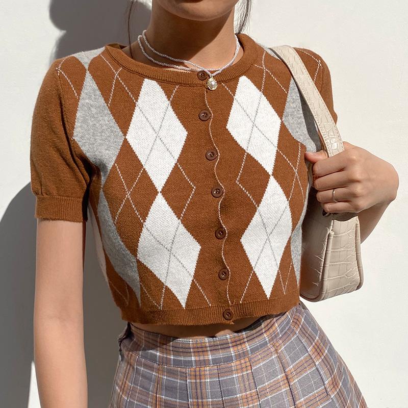 Women' T-Shirt Brown Argyle Knitted Y2K Crop Top Cardigan 2021Summer Short Sleeve Knitwear Button Up Vintage Plaid Tee Shirt, White t-shirt
Women' T-Shirt Brown Argyle Knitted Y2K Crop Top Cardigan 2021Summer Short Sleeve Knitwear Button Up Vintage Plaid Tee Shirt, White t-shirt