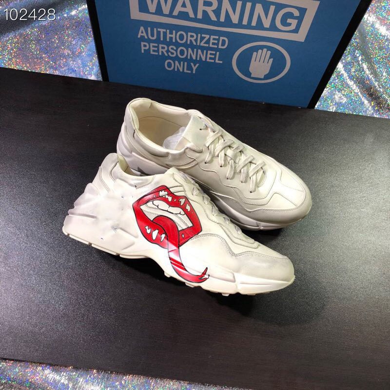 2021 Latest Rhyton Leather Sneakers Men's woman Designer Strawberry Pouch Tiger Net Printing Luxury Retro Coach Dad Casual Shoes
2021 Latest Rhyton Leather Sneakers Men's woman Designer Strawberry Pouch Tiger Net Printing Luxury Retro Coach Dad Casual Shoes