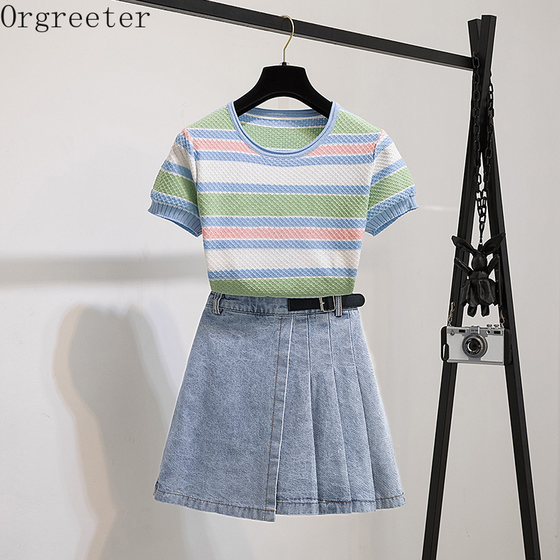 Casual Suit Female Summer Korean Colorful Striped Knitted Pullover Top Jumper and Denim Pleated Skirt Two piece set Women 210525, Only knitted tops
Casual Suit Female Summer Korean Colorful Striped Knitted Pullover Top Jumper and Denim Pleated Skirt Two piece set Women 210525, Only knitted tops