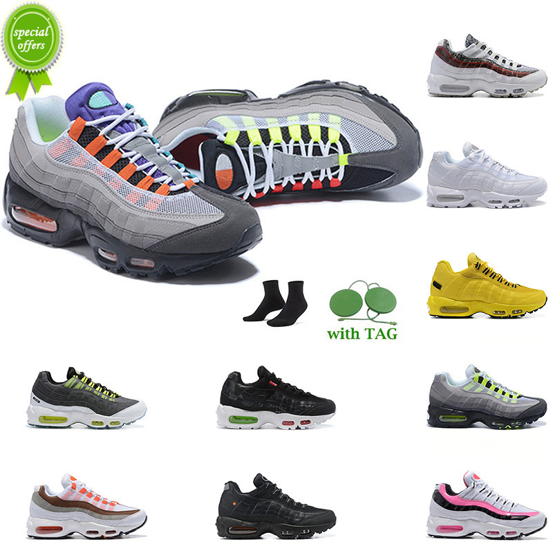 2022 Greedy Mens Running Shoes Triple black white Sneakers 20th Anniversary Sole Grey University Blue Neon Chaussures Men, D11 36-40 orange red and gray
2022 Greedy Mens Running Shoes Triple black white Sneakers 20th Anniversary Sole Grey University Blue Neon Chaussures Men, D11 36-40 orange red and gray