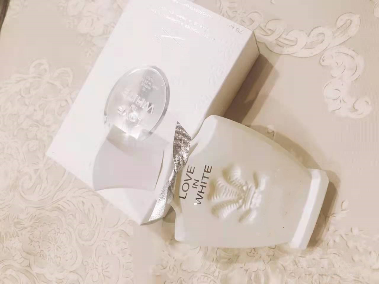 Newest 75ml Creed Love in White Perfume Men Women Unisex Fragrances Eau De Parfum Millesime Spray 2.5fl.oz Long Lasting Smell Cologne High Quality Fast delivery
Newest 75ml Creed Love in White Perfume Men Women Unisex Fragrances Eau De Parfum Millesime Spray 2.5fl.oz Long Lasting Smell Cologne High Quality Fast delivery