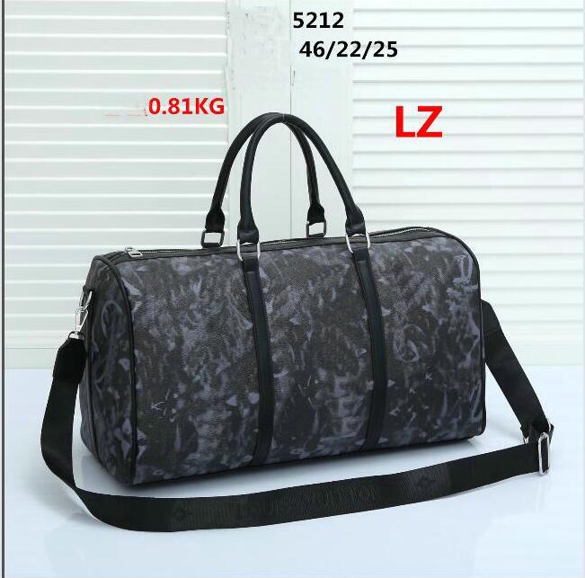 Designers fashion duffel bags men female travel bags leather handbags large capacity holdall carry on luggage overnight weekender bag 5212# 46x22cm, Sky blue
Designers fashion duffel bags men female travel bags leather handbags large capacity holdall carry on luggage overnight weekender bag 5212# 46x22cm, Sky blue