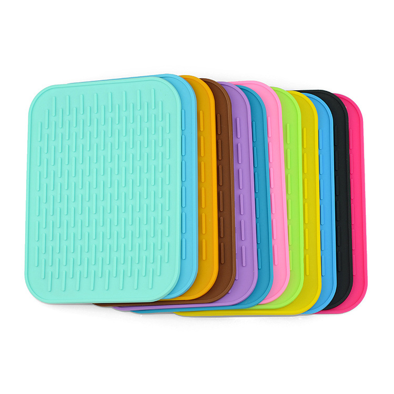 Silicone Insulation Placemat Kitchen Pot Holder Table Mat Heat Resistant Kettle Car Phone Non-Slip Pad Thicken Coaster DBC DH1255 Free shipping