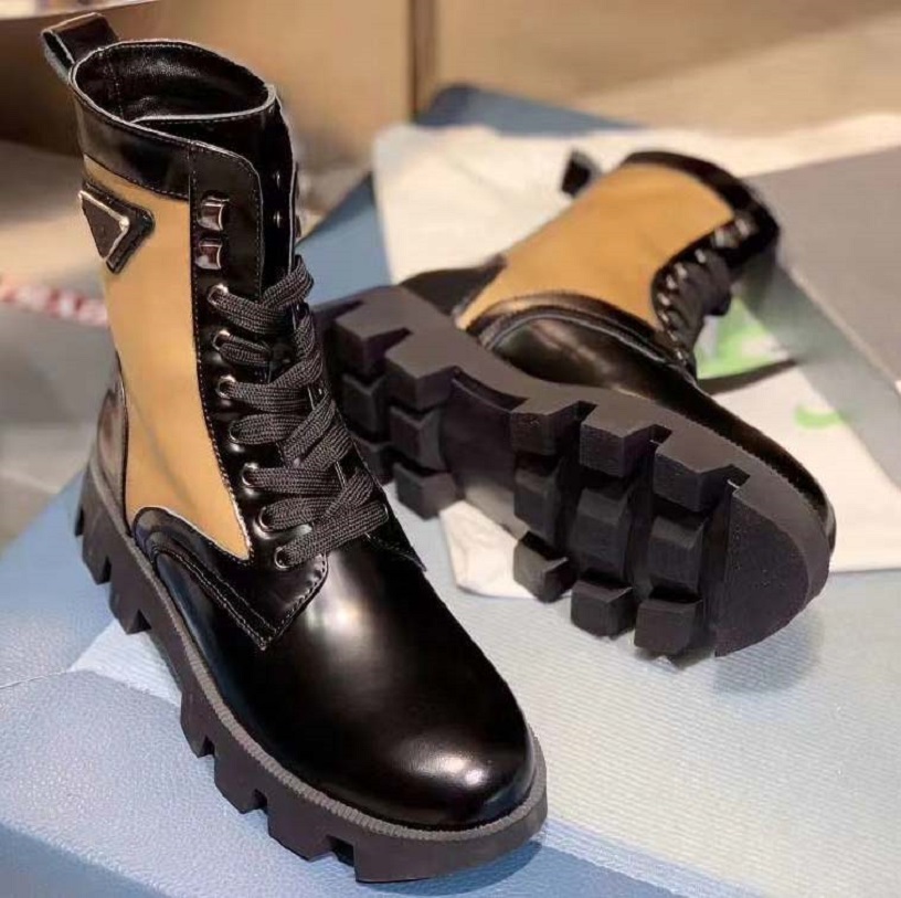 2021Fashion leather star women shoes martin short autumn winter ankle Exquisite women boots cowboy booties, Black
2021Fashion leather star women shoes martin short autumn winter ankle Exquisite women boots cowboy booties, Black