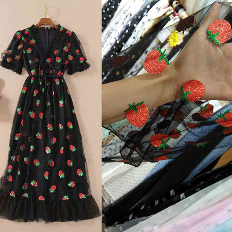 Fashion Black Strawberry Dress Woman Puff Sleeve Mesh Long Lace Up Strawberries Plus Size es Women Party 210506