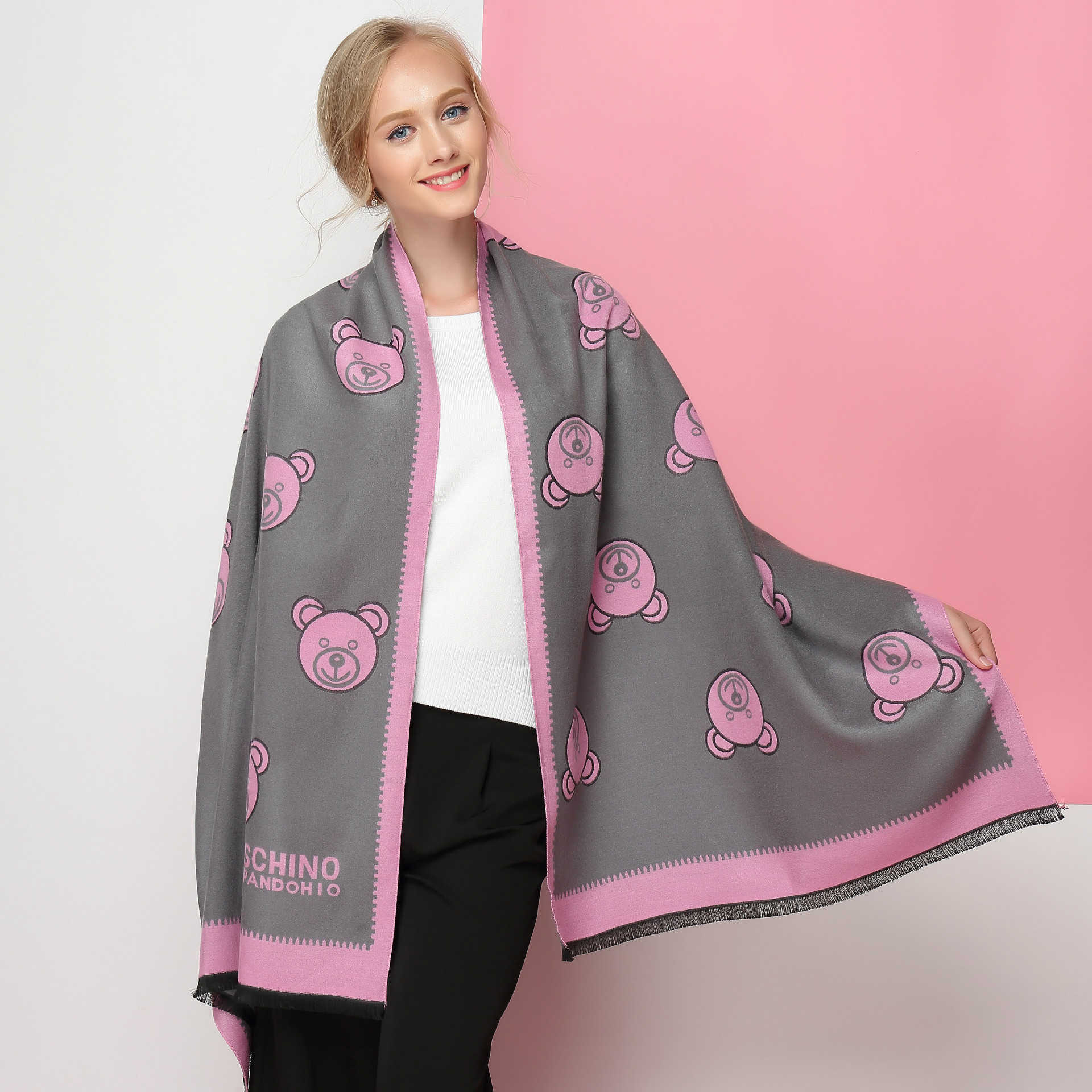 Autumn and winter 2020 new European and American style women's scarf lovely bear tower double-sided Cashmere Scarf Shawl woman X0722
Autumn and winter 2020 new European and American style women's scarf lovely bear tower double-sided Cashmere Scarf Shawl woman X0722