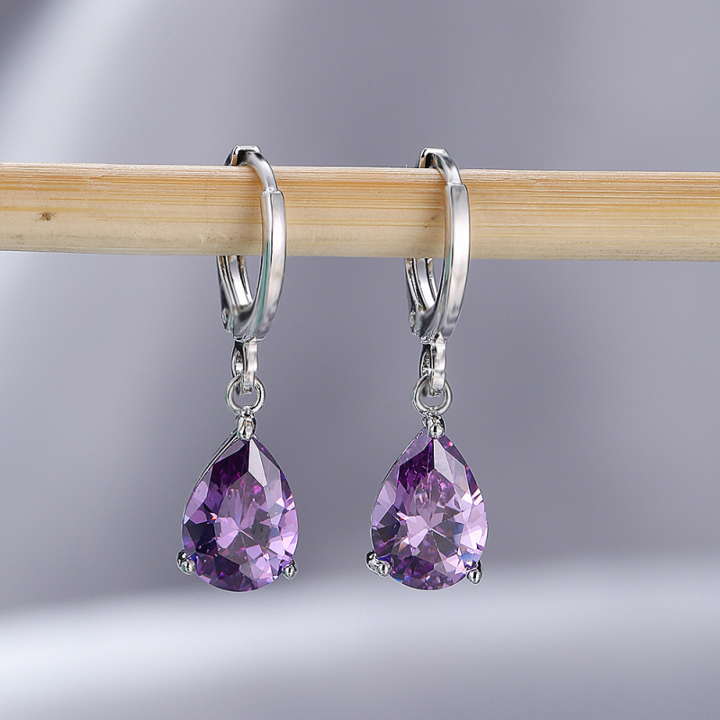 925 Silver Plated Tear Drop Sapphire Emerald Cubic Zirconia Huggie Earrings for Women
925 Silver Plated Tear Drop Sapphire Emerald Cubic Zirconia Huggie Earrings for Women