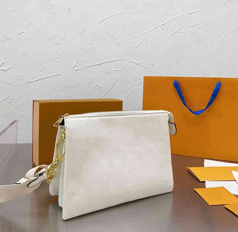 Evening Bags Designer Crossbody Bag Handbag Shoulder Gold chain Genuine leather Different colors Fashion brand with original box size 30*22cm GAFN, 1# shoe box
Evening Bags Designer Crossbody Bag Handbag Shoulder Gold chain Genuine leather Different colors Fashion brand with original box size 30*22cm GAFN, 1# shoe box