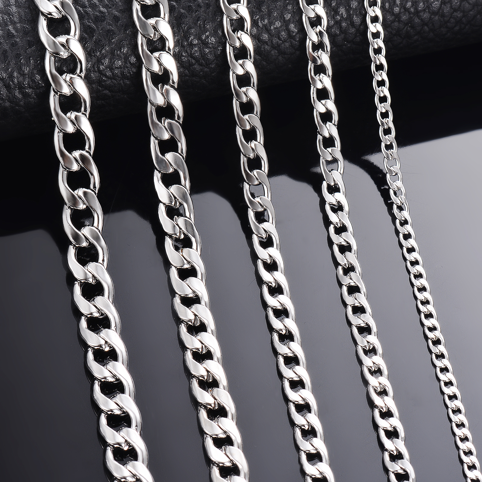 1 piece Width 3mm/4.5mm/5mm/6mm/7mm/7.5mm Curb Cuban Link Chain Necklace for Men Women Basic Punk Stainless Steel Chain Chokers
1 piece Width 3mm/4.5mm/5mm/6mm/7mm/7.5mm Curb Cuban Link Chain Necklace for Men Women Basic Punk Stainless Steel Chain Chokers