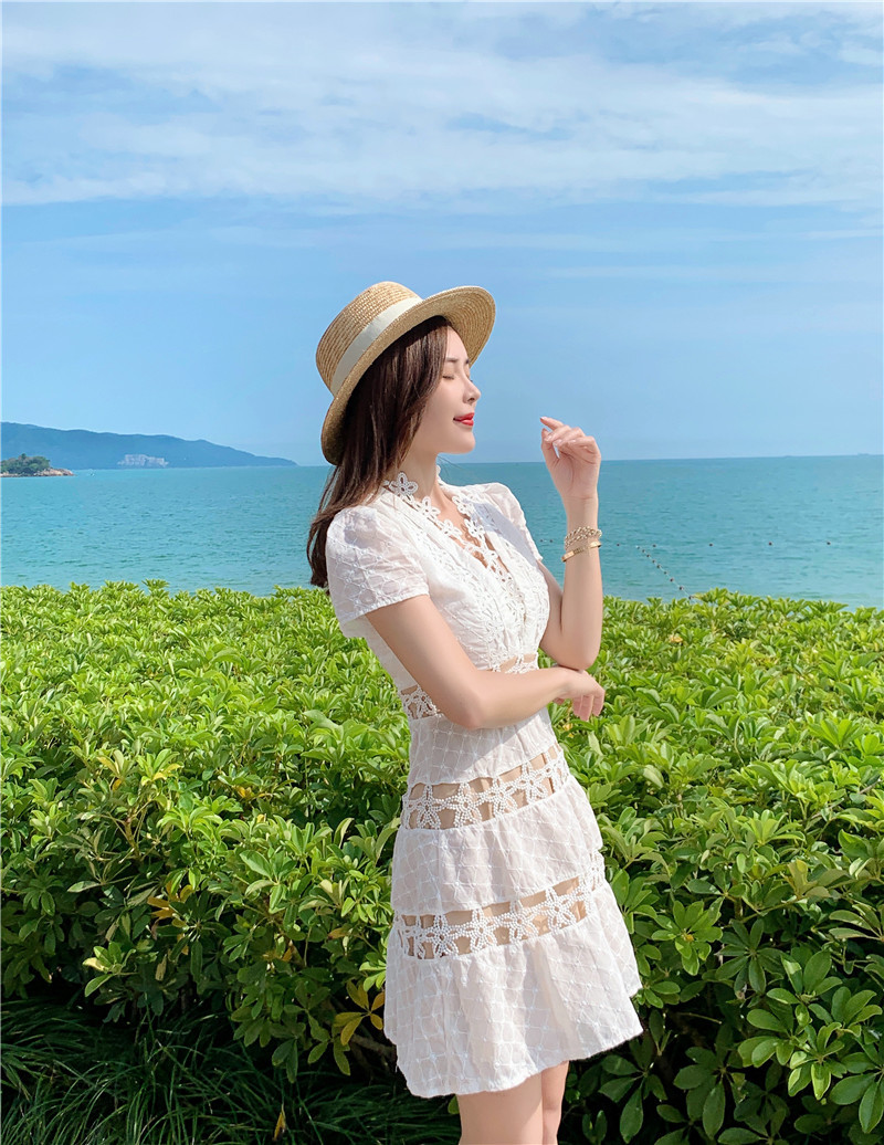 Vintage White Flower Lace Mini Dress Summer Women Sexy V-Neck Short Sleeve Slim Waist Vestidos 210519