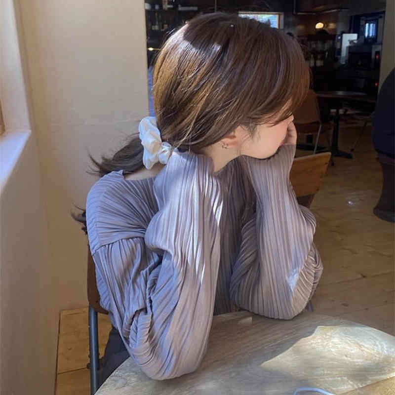 Nomikuma Causal O-neck Women Shirt Korean Pleated Long Sleeve Blusas Femme Autumn Chic Solid Blouses Feminimos Tops 6C279 210427