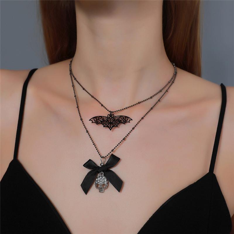 Pendant Necklaces Women's Halloween Necklace Black Bat Beads Chain Silver Color Skull Gothic Jewelry Collier Femme
Pendant Necklaces Women's Halloween Necklace Black Bat Beads Chain Silver Color Skull Gothic Jewelry Collier Femme
