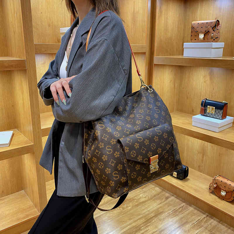 Top Fire Tasks For Women Fashion Print Shoulder Bag Large Capacity Handbag Luxury Digner Purse Crossbody Bag Big Satchel
Top Fire Tasks For Women Fashion Print Shoulder Bag Large Capacity Handbag Luxury Digner Purse Crossbody Bag Big Satchel