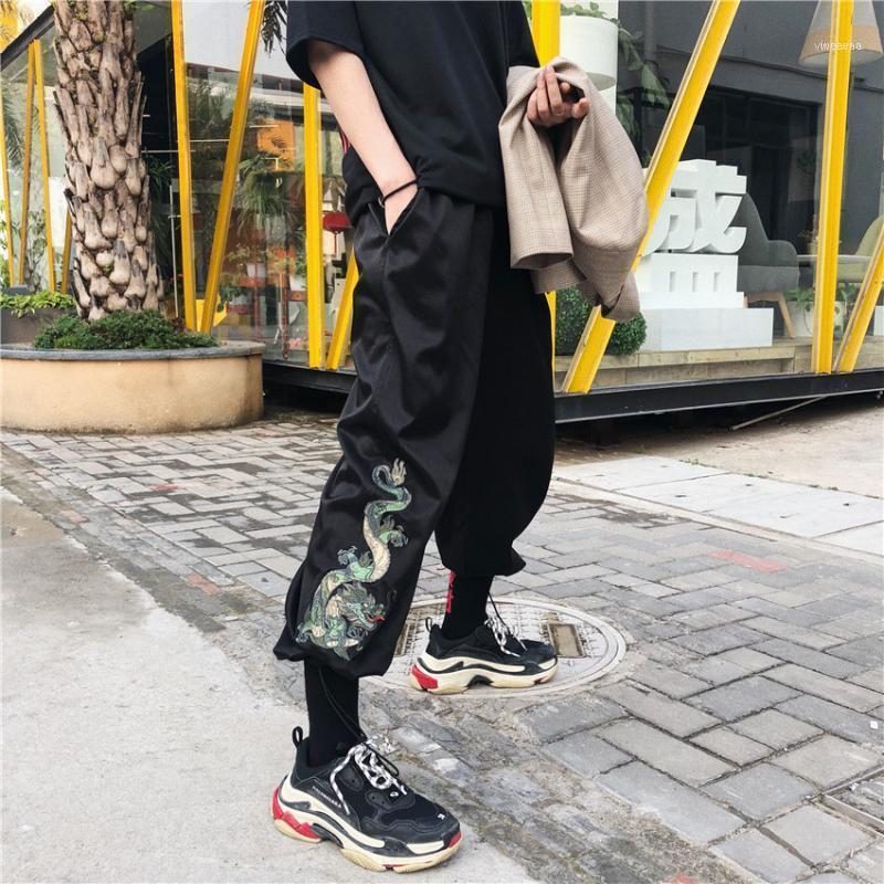 Women's Pants & Capris 2021 Summer Chinese Dragon Embroidered Loose Men Women Wide Leg Black White Cargo Pocket Streetwear Punk Trouser1
Women's Pants & Capris 2021 Summer Chinese Dragon Embroidered Loose Men Women Wide Leg Black White Cargo Pocket Streetwear Punk Trouser1