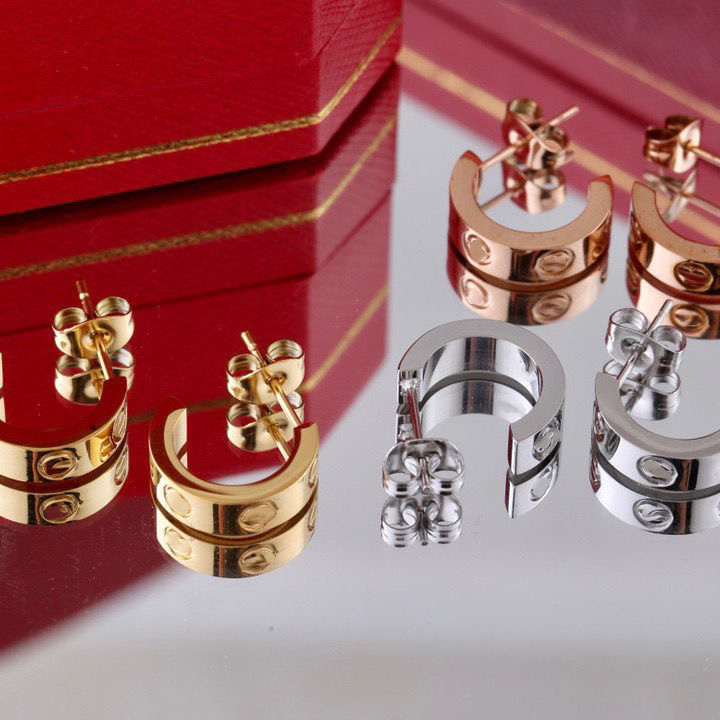 women stud Love Earrings van silver gold Earring designer carti Pendant dangle cuff Screw ear hook Fashion jewelry snap with box cleef, Golden;silver
women stud Love Earrings van silver gold Earring designer carti Pendant dangle cuff Screw ear hook Fashion jewelry snap with box cleef, Golden;silver