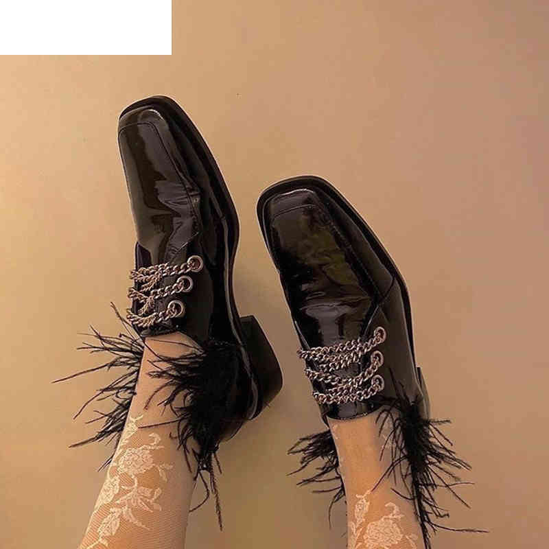 Sandals Women low heel casual shoes shiny leather metal chain feather decor spring autumn retro square toe loafers zapatos mujer 2, Black
Sandals Women low heel casual shoes shiny leather metal chain feather decor spring autumn retro square toe loafers zapatos mujer 2, Black