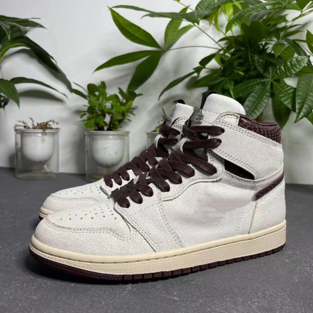 new 1 i high og red silver men basketball shoes 1s sneakers sports outdoor trainers with box 2021 size 7-13
new 1 i high og red silver men basketball shoes 1s sneakers sports outdoor trainers with box 2021 size 7-13