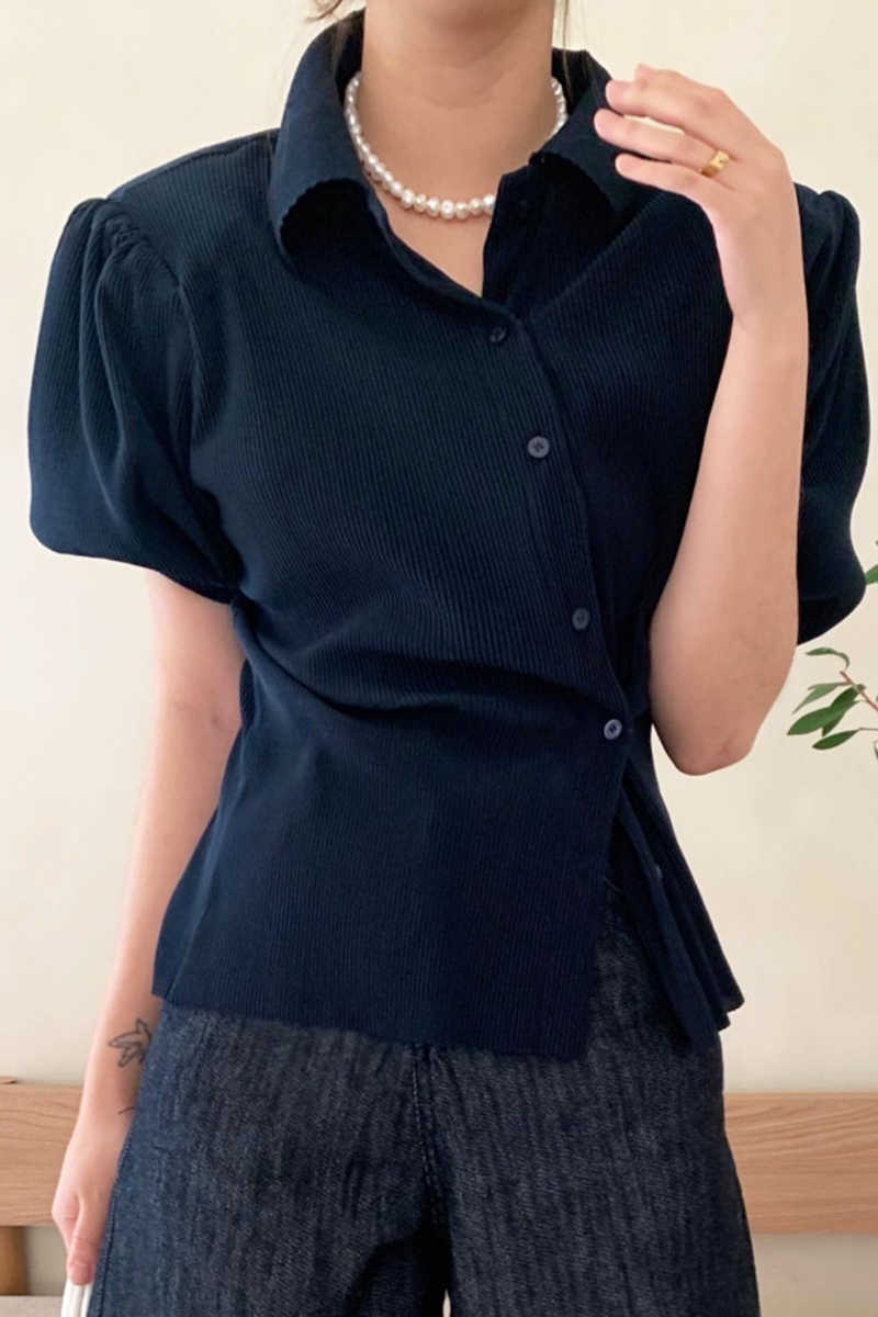 Korejpaa Women Shirt Summer Korean Chic Niche Temperament Basic Puff Sleeve Irregular Buttons Lapel Beveled Edges Blouses 210526