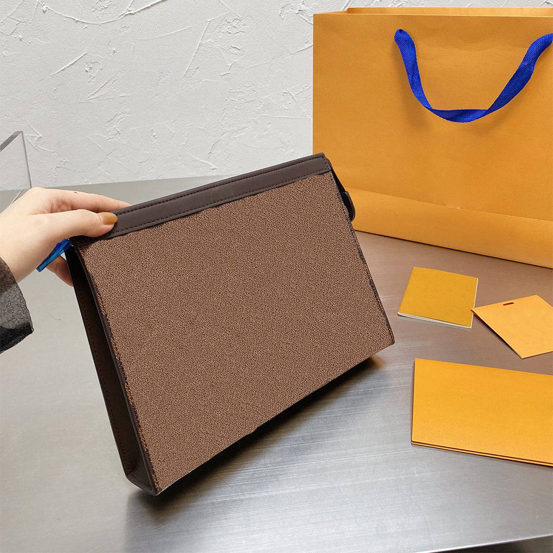 Luxurys Designers Bags Handbag Men And Wemen Briefcases Made Of Cowhide High Quantity Six Colors To Choose ZZL2105051, Color choose
Luxurys Designers Bags Handbag Men And Wemen Briefcases Made Of Cowhide High Quantity Six Colors To Choose ZZL2105051, Color choose