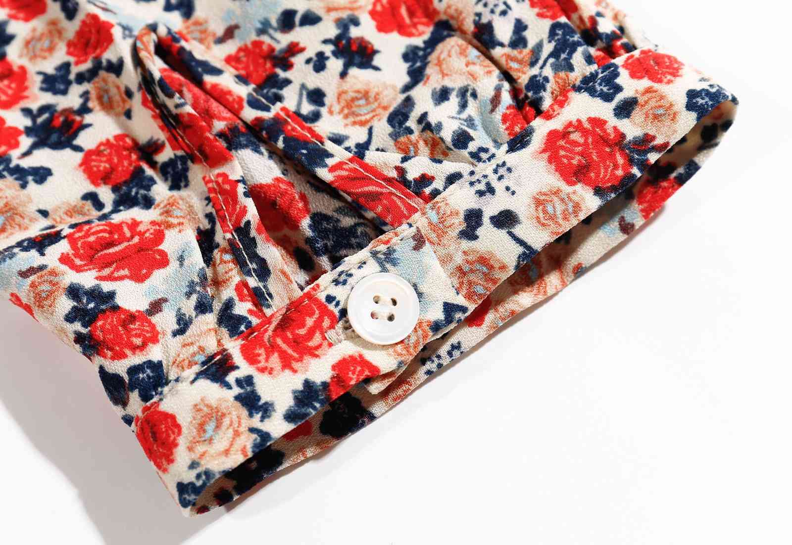 France Retro Pleated Puff Sleeve Red Rose Floral Print Shirt Elegant Single-breasted buttons Slim Waist Women Blouse 210429