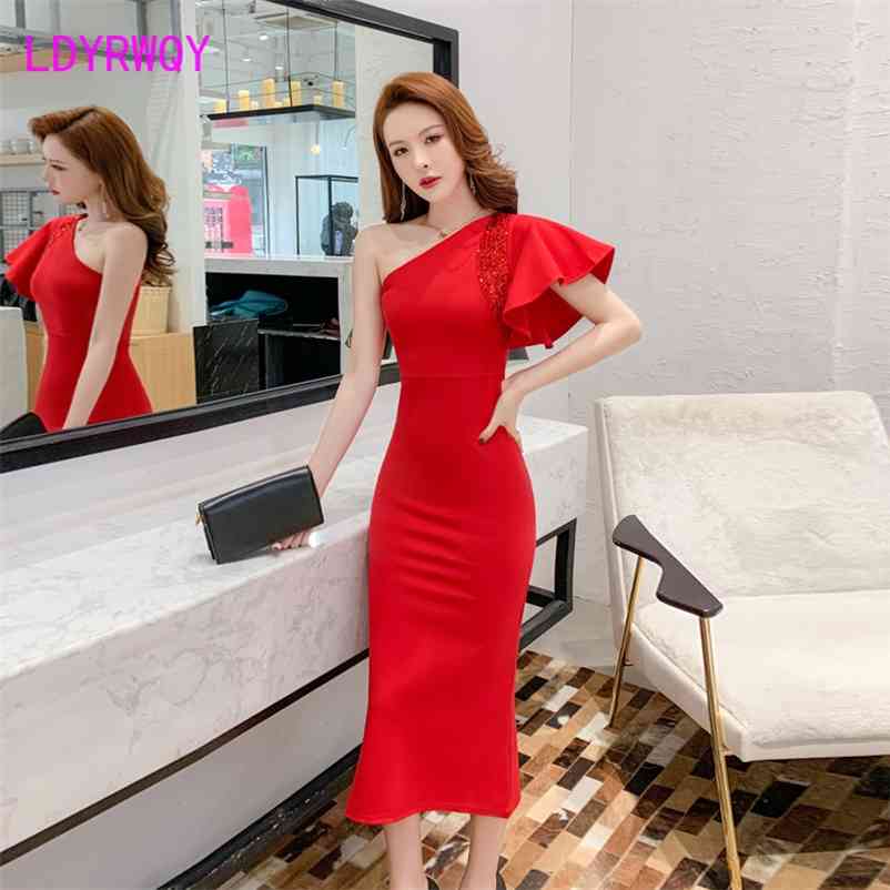 LDYRWQY summer female slim temperament sequin strapless tight-fitting hip dress Office Lady 210603, Black
LDYRWQY summer female slim temperament sequin strapless tight-fitting hip dress Office Lady 210603, Black