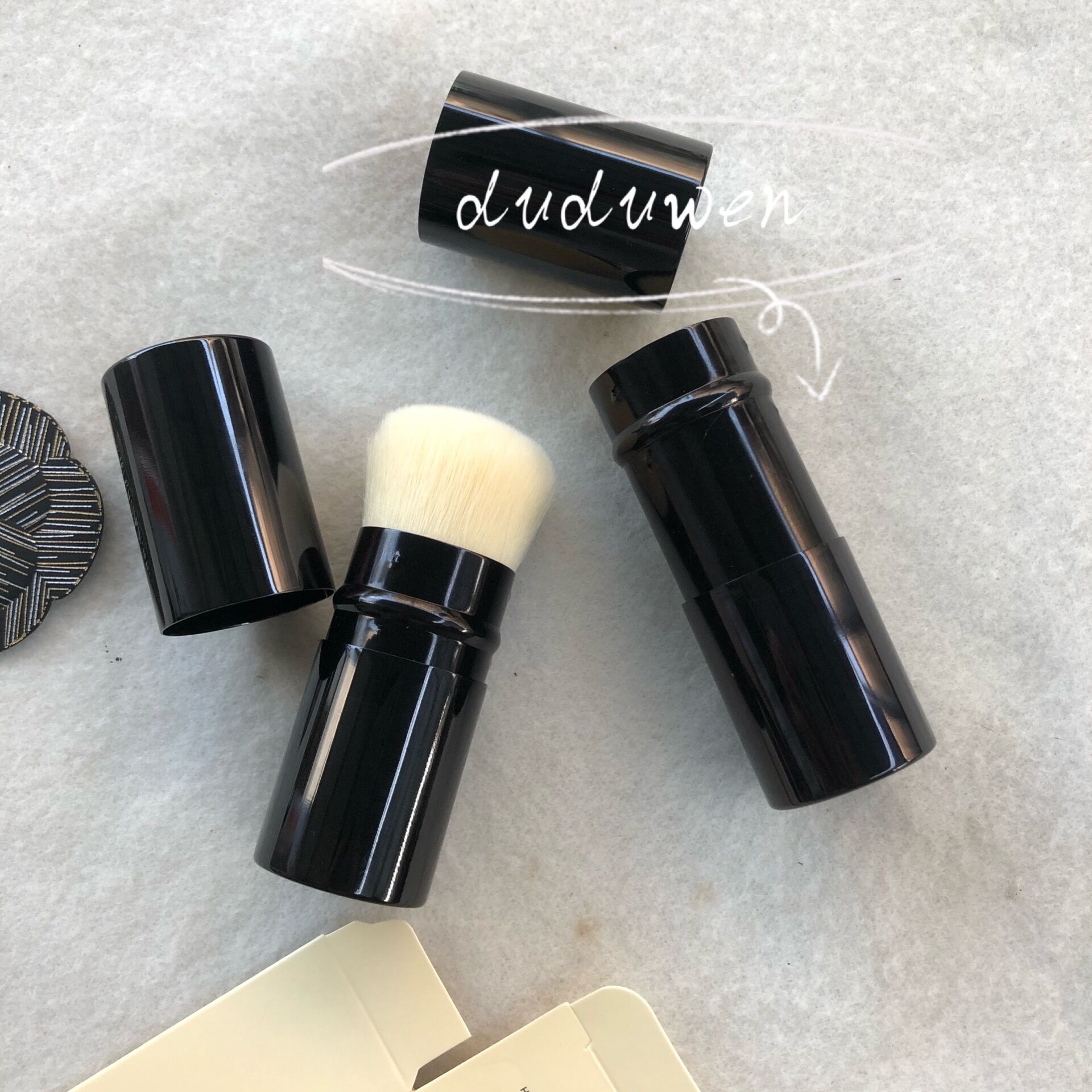 party gift Fashion accessires 2C collection item makeup brush porable retractrable mushroom brush foundation power brush cosmetic tool