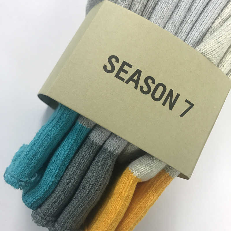 21SS Mens Socks SEASON7 CALABASAS Sports Skateboard Fashion Mens Letter Printed Socks Sports Designer Socks Sockings Hip Hop 3PCS/PACK, Black
21SS Mens Socks SEASON7 CALABASAS Sports Skateboard Fashion Mens Letter Printed Socks Sports Designer Socks Sockings Hip Hop 3PCS/PACK, Black