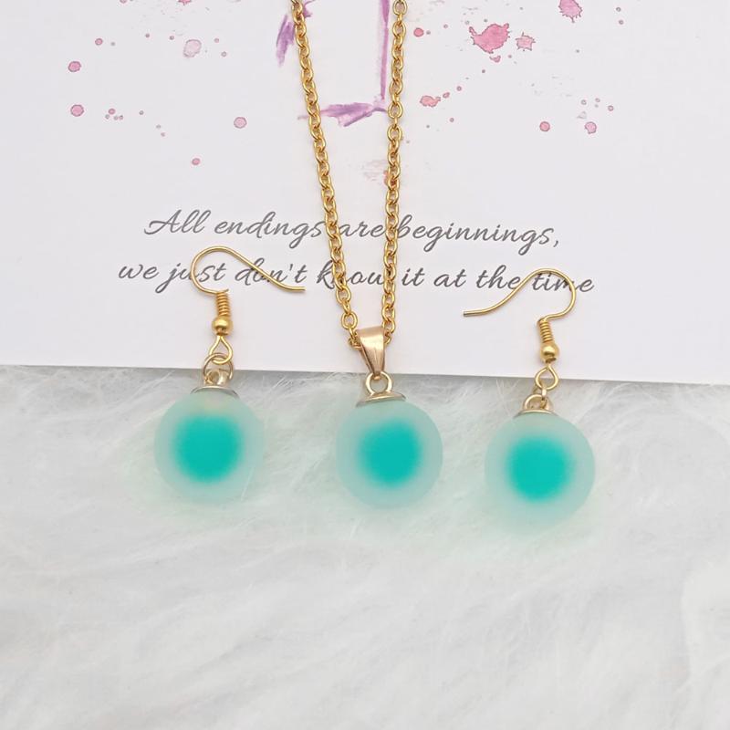 Earrings & Necklace Resin Transparent Frosted Crystal Ball Hand-made Original Fashion Cartoon Pendant Jewelry Set, As pic
Earrings & Necklace Resin Transparent Frosted Crystal Ball Hand-made Original Fashion Cartoon Pendant Jewelry Set, As pic