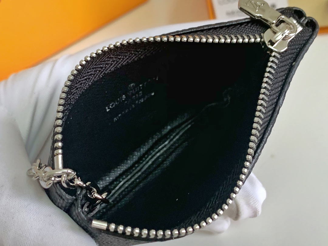 top High quality Luxury design Portable purse KEY P0UCH wallet classic Man women Coin Chain bags +BOX N62650, Brown flower
top High quality Luxury design Portable purse KEY P0UCH wallet classic Man women Coin Chain bags +BOX N62650, Brown flower