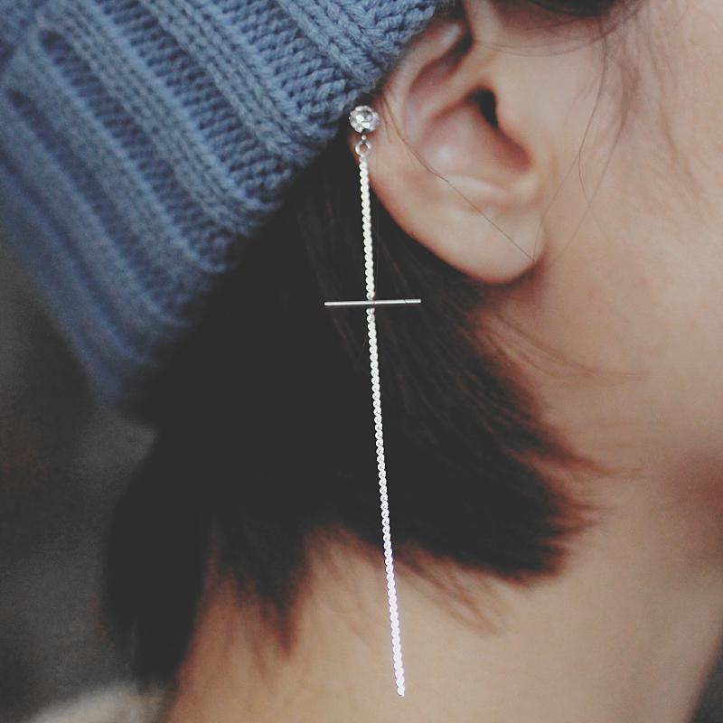 Stud Original Cross Cartilage Earring For Women 2022 Fashion Trend Straight Line Simple Korean Screw Piercing Tragus, Golden;silver
Stud Original Cross Cartilage Earring For Women 2022 Fashion Trend Straight Line Simple Korean Screw Piercing Tragus, Golden;silver