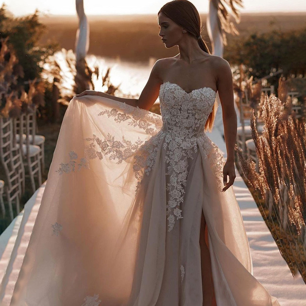 Chic Champagne Sweetheart Wedding Dress Floral Lace Appliques Country Garden Bridal Gowns Luxury High Split Tulle A Line Long Train Lace Boning Bride 