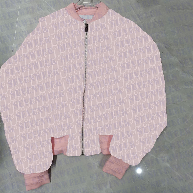 Jacquard Letters Womens Jackets Down Coats Designer Winter Keep Warm Outerwear Casual Windbreaker Jacket For Female, Black
Jacquard Letters Womens Jackets Down Coats Designer Winter Keep Warm Outerwear Casual Windbreaker Jacket For Female, Black