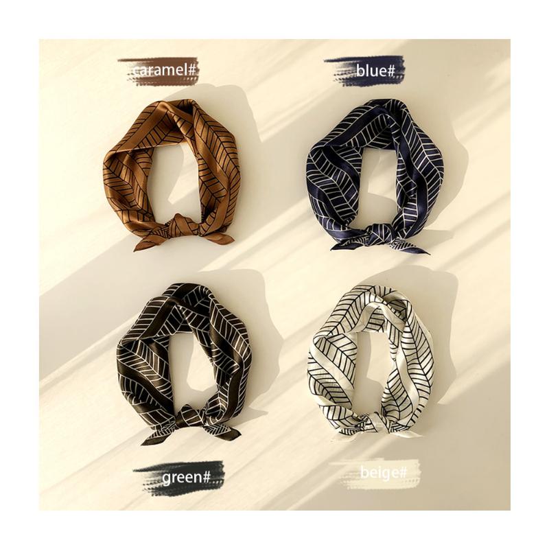 Scarves 100% Natural Silk Square Scarf Women Print Small Bandana 2022 Headscarf Summer Ladies Neckscarf Real Shawls Wraps, Blue;gray
Scarves 100% Natural Silk Square Scarf Women Print Small Bandana 2022 Headscarf Summer Ladies Neckscarf Real Shawls Wraps, Blue;gray