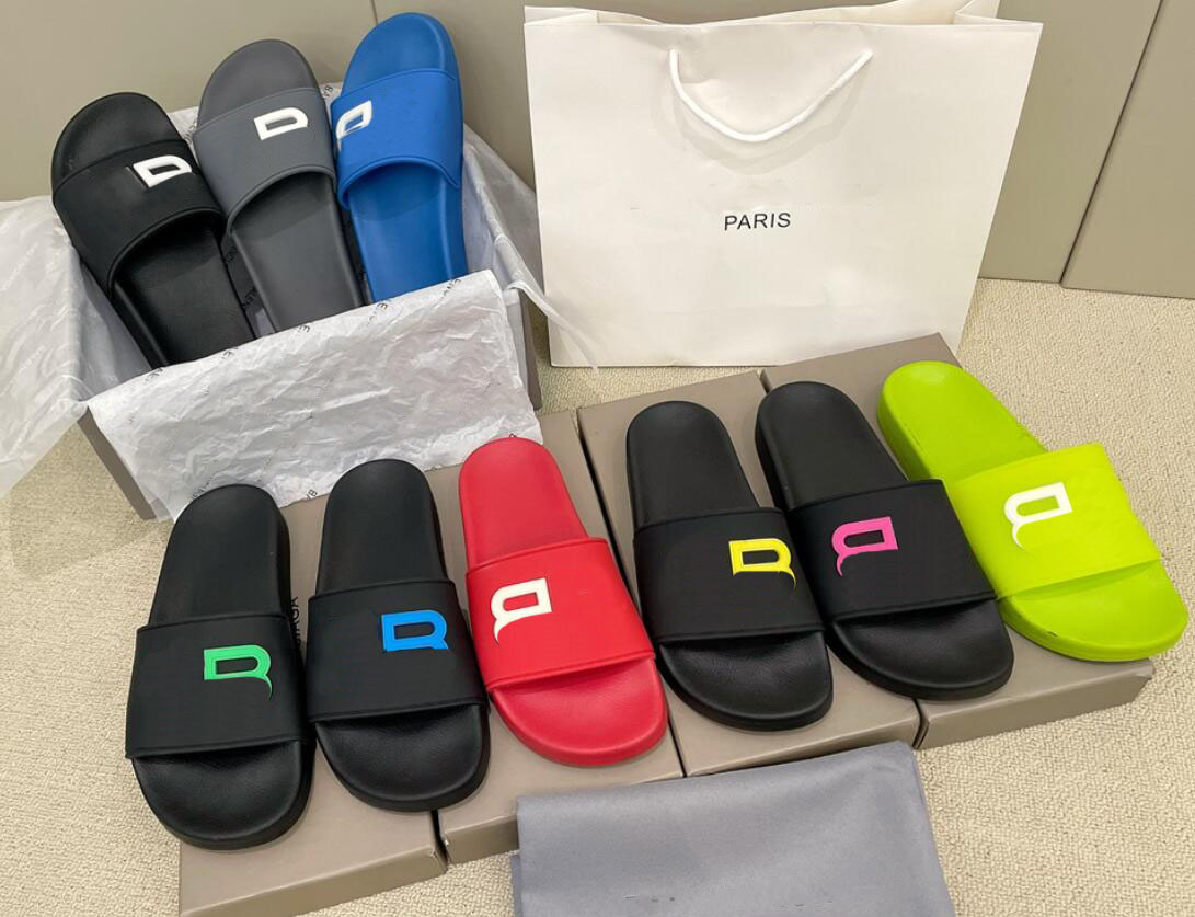 2021 Fashion slide sandals slippers for men women Luminous slippers WITH Hot Designer unisex beach flip flops slipper BEST QUALITY, Black
2021 Fashion slide sandals slippers for men women Luminous slippers WITH Hot Designer unisex beach flip flops slipper BEST QUALITY, Black