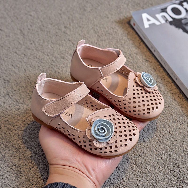 2021 Spring Children Shoes for Girls Toddler sneakers Flats Cut-outs Breathable with Flowers Princess Kids Floral Sweet 21-30, Black;red
2021 Spring Children Shoes for Girls Toddler sneakers Flats Cut-outs Breathable with Flowers Princess Kids Floral Sweet 21-30, Black;red